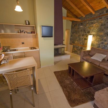 Onar Guesthouse Agios Athanasios  Exterior photo