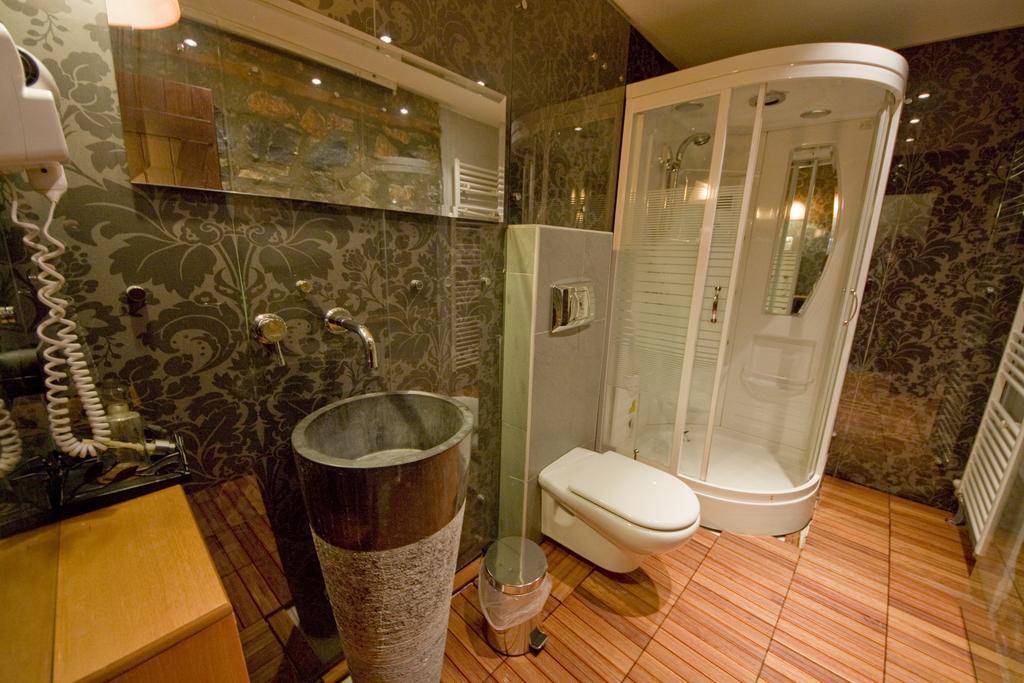 Onar Guesthouse Agios Athanasios  Exterior photo